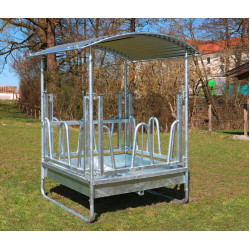 Szögletes bálaetető szarvasmarhának és lónak 1,5 × 1,5 × 2,4 m