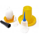 SZETT - Keltetési alapkészlet - etető, itató, tojáspermetező, palack és tojásvilágító lámpa